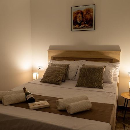Apartamento Turistico Lux Center 瓦伦西亚 外观 照片